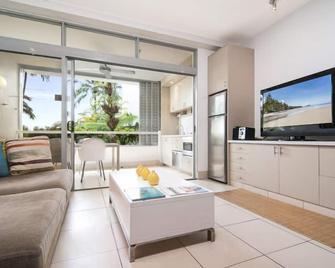 كلوب تروبيكال ريزورت بورت دوجلاس - بورت دوغلاس - غرفة معيشة