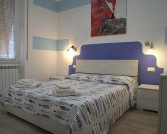 apartment a few minutes from the sea - Monterosso al Mare - Chambre