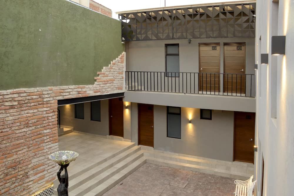 Hotel Casa 20 - León - Patio