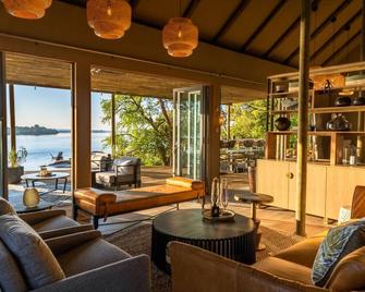 Victoria Falls River Lodge - Victoria Falls - Living room