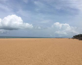 Villa Cocotiers A11 - Cotonou - Beach