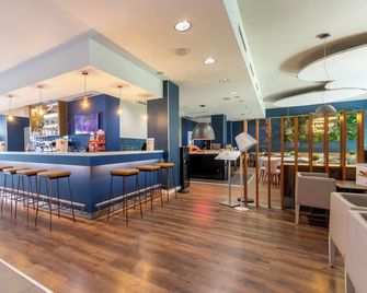 Travelodge Málaga Airport - Malaga - Bar