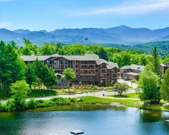 Hampton Inn & Suites Lake Placid - Lake Placid - Building