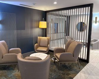 La Quinta Inn & Suites by Wyndham South Bend - South Bend - Lobby