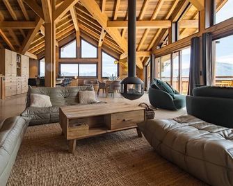 Chalet on the slopes with sauna - up to 14 guests - Villarembert - Salon
