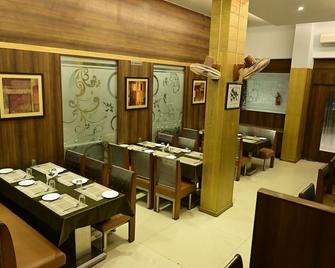 Hotel Galaxy Deluxe - Jālna - Restaurant