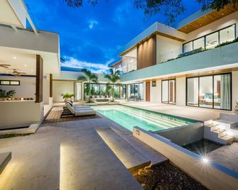Turtle Luxury Villa, Breakfast & Dinner Included! - San José Pinilla - Piscina