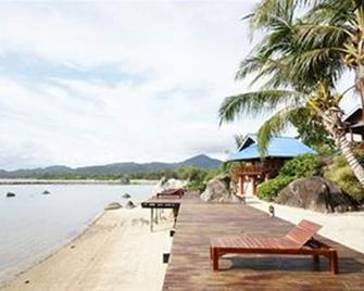 Tharathip Resort Koh Phangan - Sha Plus - Ko Pha Ngan - Beach