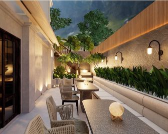 Nava Luang Prabang Hotel - 琅勃拉邦 - 陽台