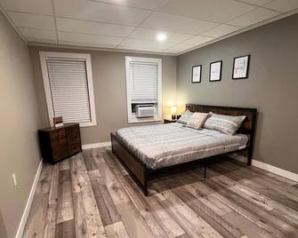 The Studio Above the Studio - Jackson - Bedroom