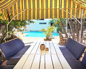 Hotel Playita - Samaná - Pool