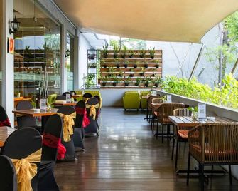 Soll Marina Hotel Serpong - Tangerang City - Restaurant
