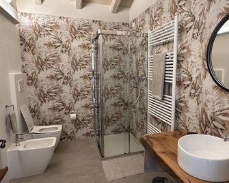 La Valle del Re - Agriturismo - Medesano - Bathroom