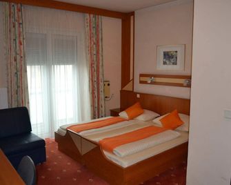 Hotel Aragia - קלגנפורט - חדר שינה