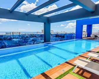 Cozy 2bed & 2baths - Pool Rooftop - Gym - سانتو دومينغو - حوض السباحة