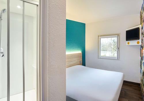 Hotel F1 Saint Denis Centre Basilique 45 Saint Denis Hotel Deals Reviews Kayak