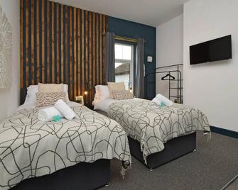 Stay at Shobnall Road Rooms and Studios Burton - Burton upon Trent - Bedroom