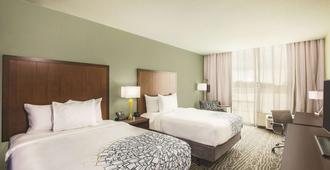 La Quinta Inn & Suites by Wyndham Wichita Northeast - Wichita