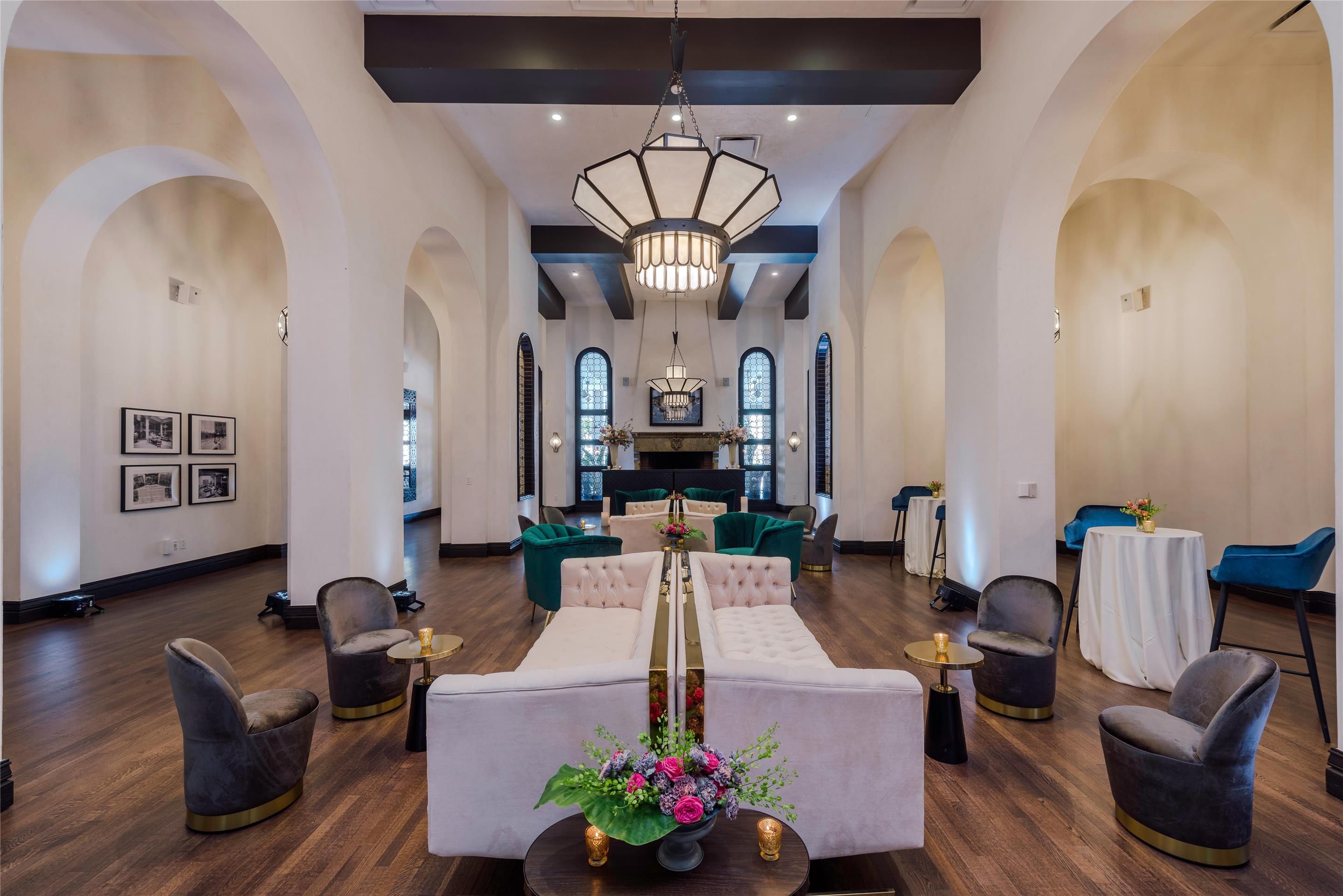 هوتل فيجويروا، آن أنباوند كوليكشن باي حياة - لوس أنجلوس - غرفة طعام