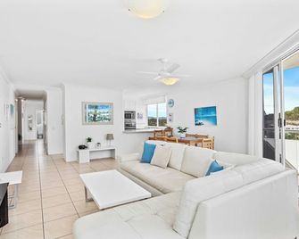 Sanderling - Unit 15 - Miami - Living room