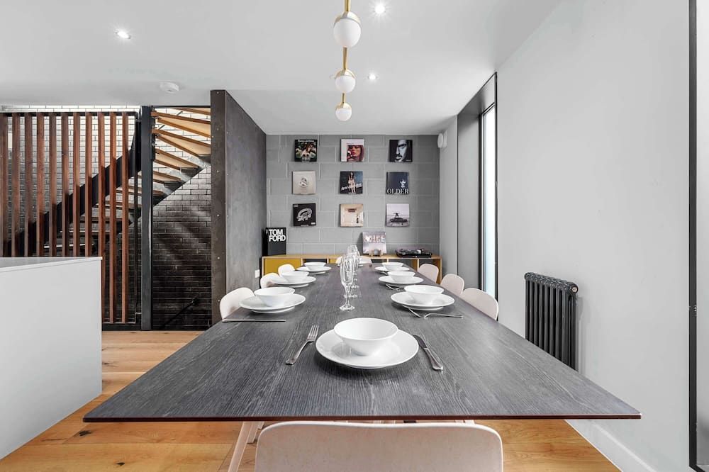 Free Parking - Roof Terrace - Luxury Townhouse - מנצ'סטר - חדר אוכל