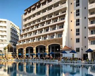 Batihan Beach Resort & Spa - Kusadasi - Building