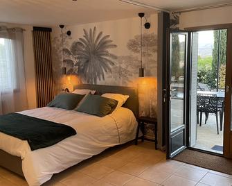 La Villa 81 - Mormoiron - Bedroom