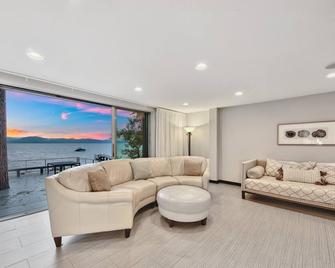 Lake Tahoe lakefront Home of the Stars Lx96 - Zephyr Cove - Sala de estar