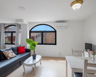 Wonderful penthouse center Manresa - Manresa - Living room