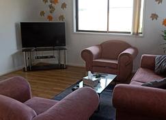 Derwent Delight: Cozy home in a quiet neighborhood - Mount Gambier - Living room