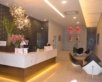 Ashley Boutique Hotel - Kota Damansara - Front desk