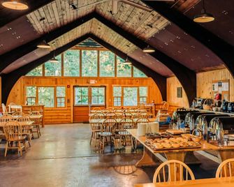 Harriman Outdoor Center - White Oak Cabin - Haverstraw - Restaurant