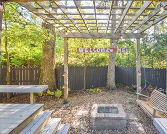Game Day, 3 Min Walk Downtown, King Beds, Smart Tvs, Firepit - Starkville - Patio