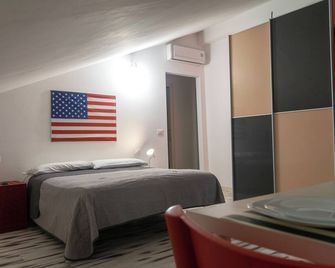 BluBed Città - Matrimoniale Bagno e Cucina - San Giovanni Teatino - Schlafzimmer