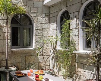 Sleeps 9, Outdoor Space, PingPong Table, in Villa - Oaxaca