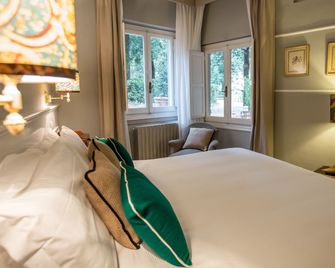 Adastra Suites - Florence - Bedroom