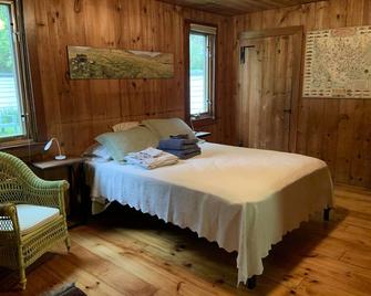 Historic House for Lovers of Beach, Water Sports, Golf and Gardens - Biddeford - Bedroom