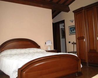 Bed&Breakfast Pianeta Benessere - Pistoia - Camera da letto