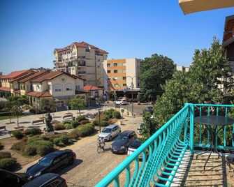 Greco Boutique Hotel Shkoder - Shkodër - Balkon