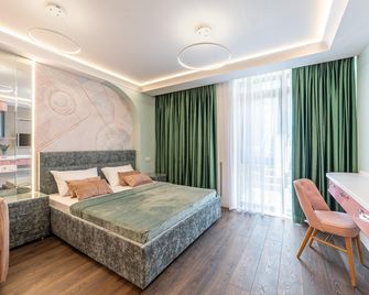 Шагал по Красной площади - Sotschi - Schlafzimmer