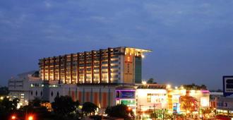 Sunee Grand Hotel - Ubon Ratchathani
