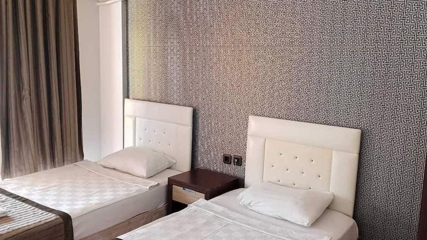 Melody City Hotel