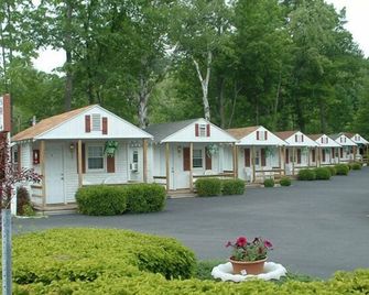 Seven Dwarfs Motel and Cabins - Lake George - Edifício
