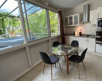 Redoute Paradise - Fort-de-France - Comedor