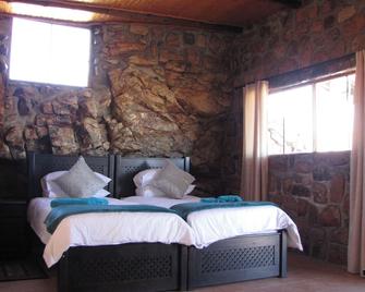 Mount Canyon Guest Farm - Keetmanshoop - Schlafzimmer