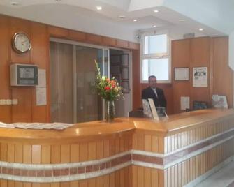 Ariha Hotel - Tunis - Front desk