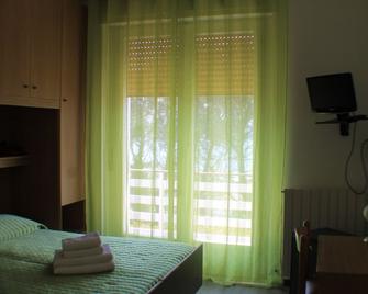 Hotel Ristorante Sole - Muggia - Schlafzimmer