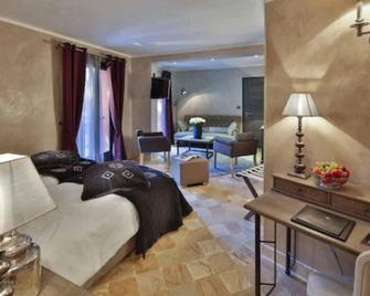Hostellerie Les Gorges de Pennafort - Callas - Camera da letto