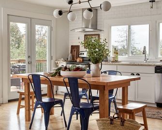 Gran Roble - Charming Countryside Retreat - Picton - Dining room