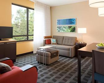 TownePlace Suites by Marriott Kansas City Airport - Kansas City - Living room